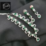 luxury set with green stone