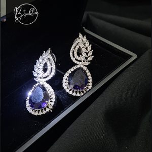 fancy earring (silver white)