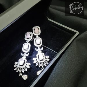fancy earring – (silver white with white stone)