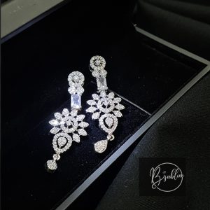fancy earring – (silver white with white stone)